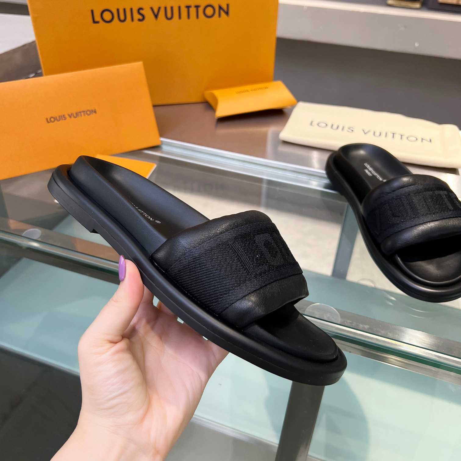 Louis Vuitton LV Bliss Comfort Mule   1ACTJ7 - EUR FASHION