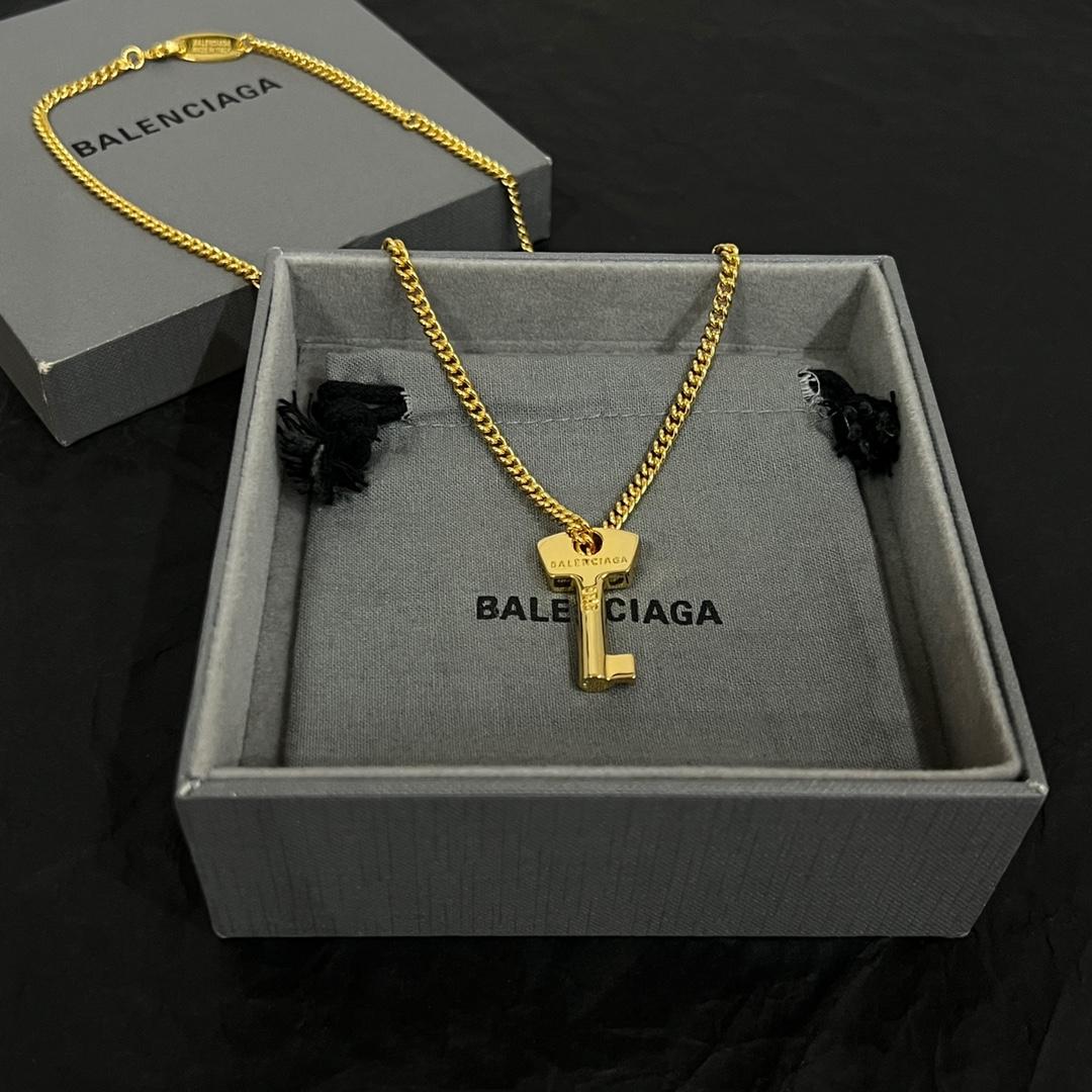 Balenciaga Amour Key Necklace  - EUR FASHION