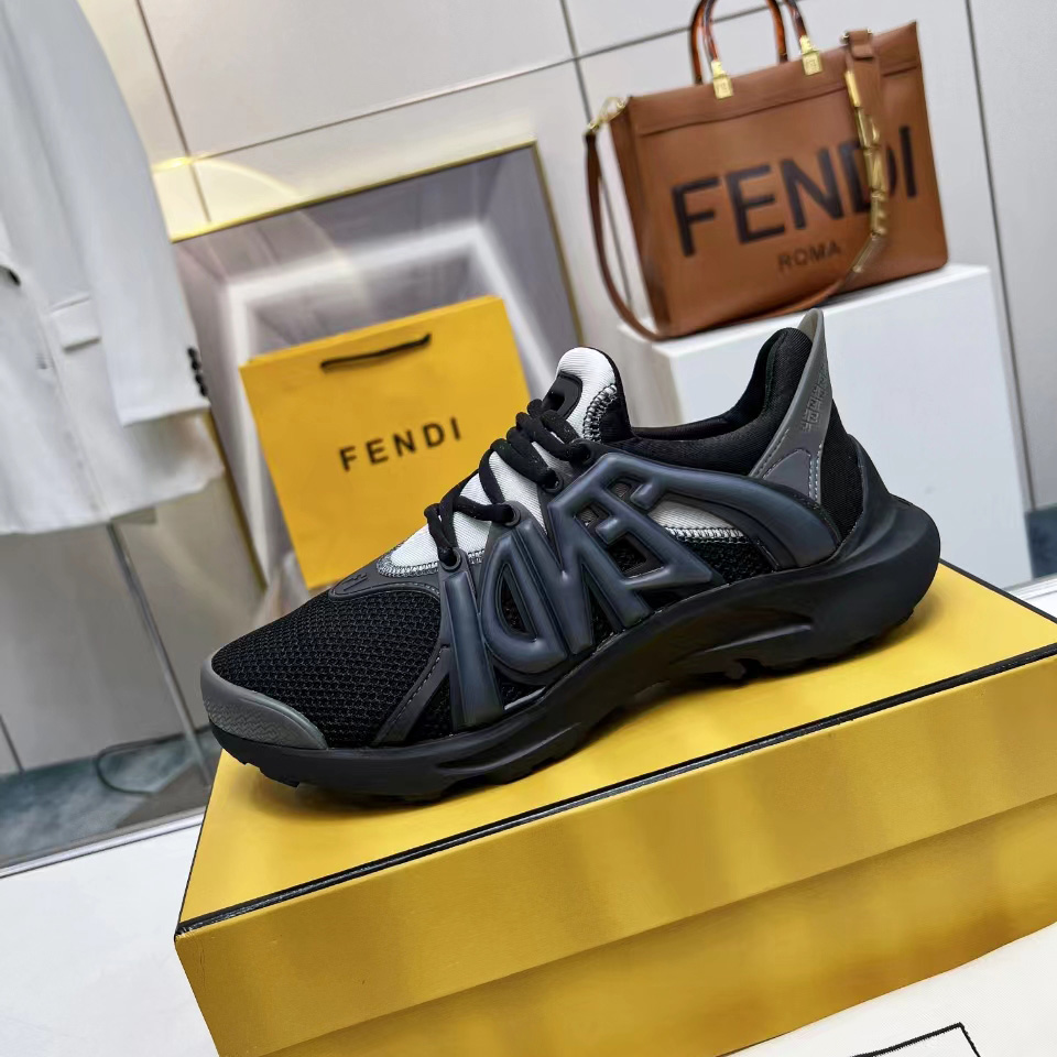 Fendi Tag Sneakers - EUR FASHION