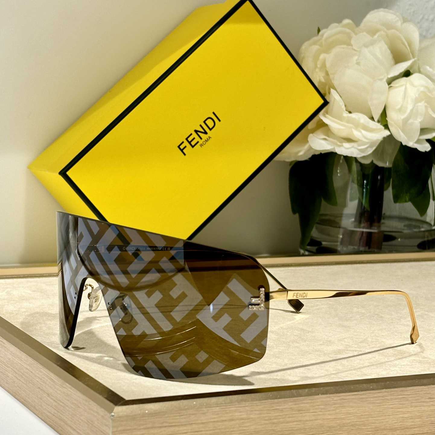 Fendi First Crystal Sunglasses    FE4121U - EUR FASHION