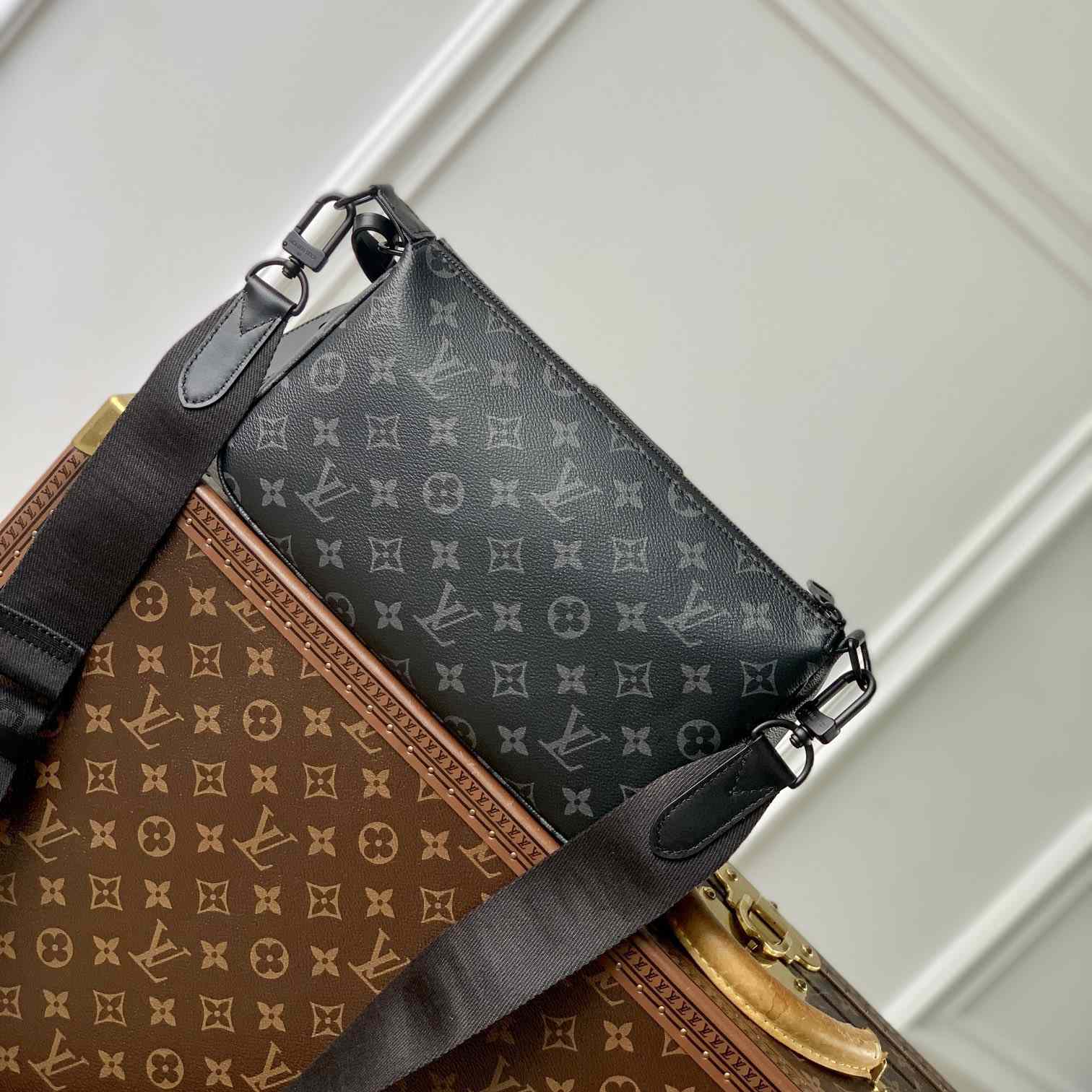 Louis Vuitton Pochette Accessoire XL   M11741 - EUR FASHION