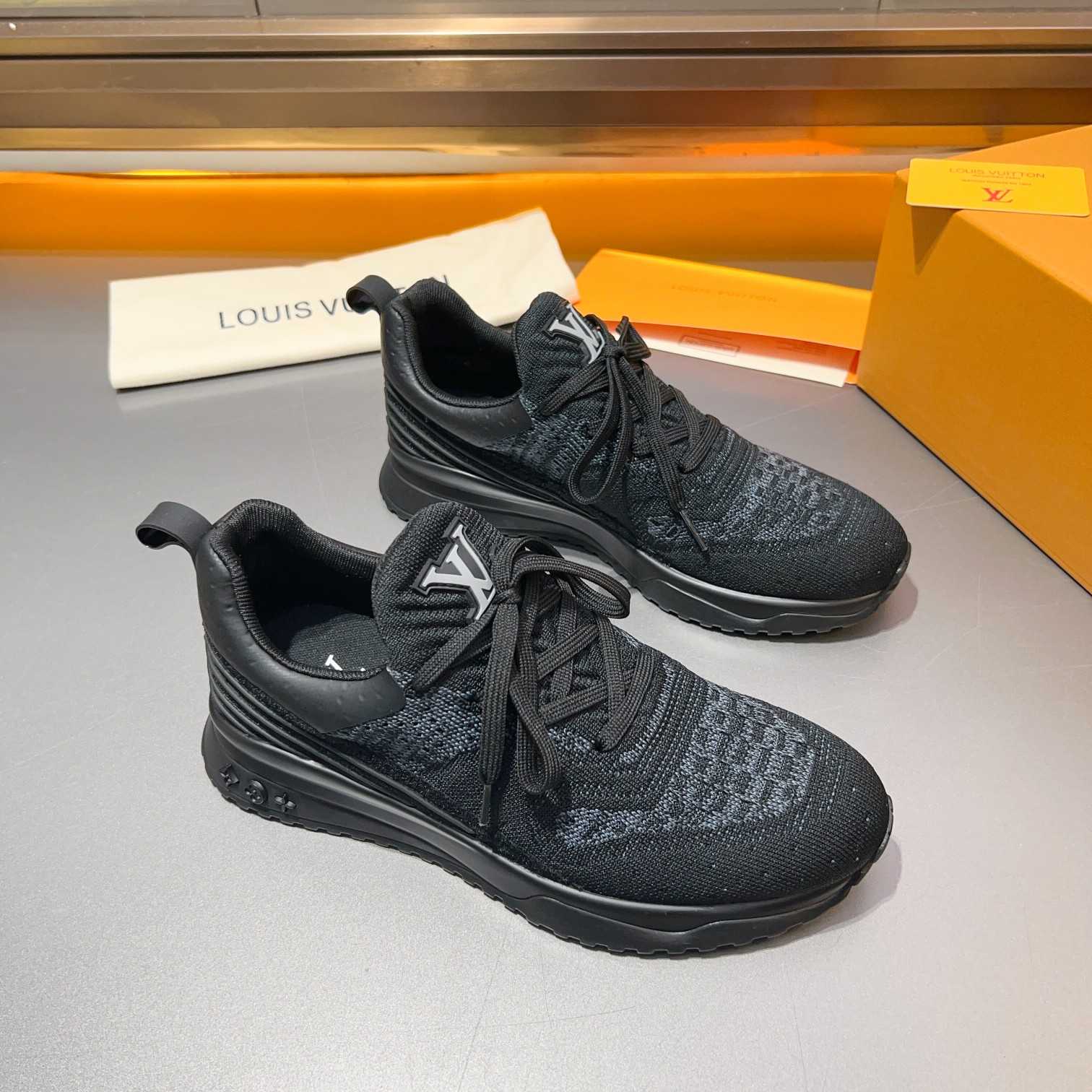 Louis Vuitton VNR Sneaker   - EUR FASHION