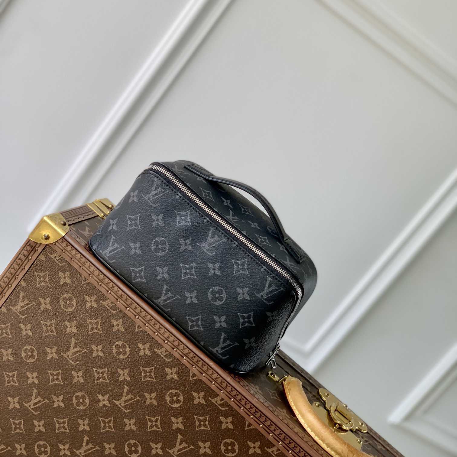 Louis Vuitton Toiletry Bag   M11508 - EUR FASHION