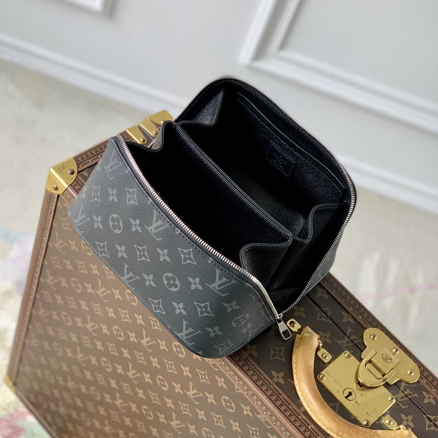 Louis Vuitton Toiletry Bag   M11508 - EUR FASHION