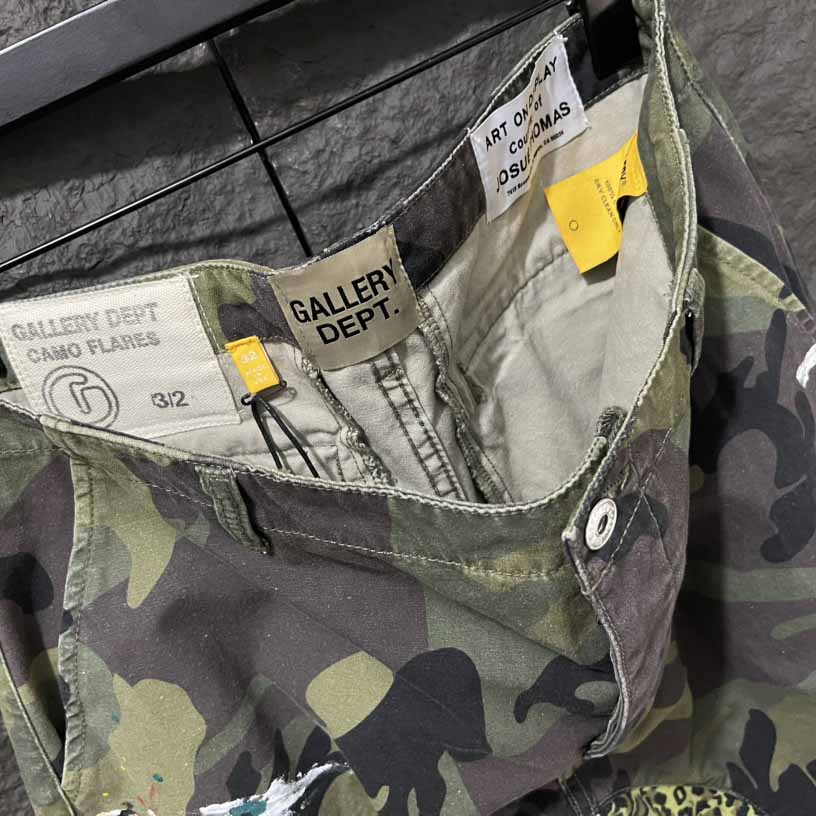 Gallery Dept. LA Camo Flare Pants - EUR FASHION