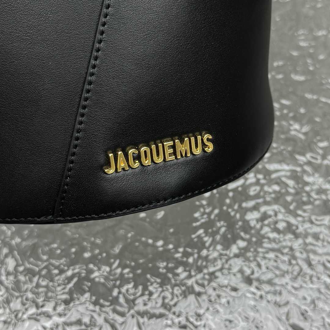 Jacquemus Le petit Tourni Mini Knotted Bucket Bag - EUR FASHION