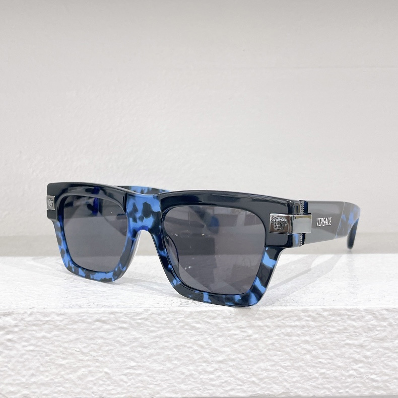 Versace Sunglasses - EUR FASHION