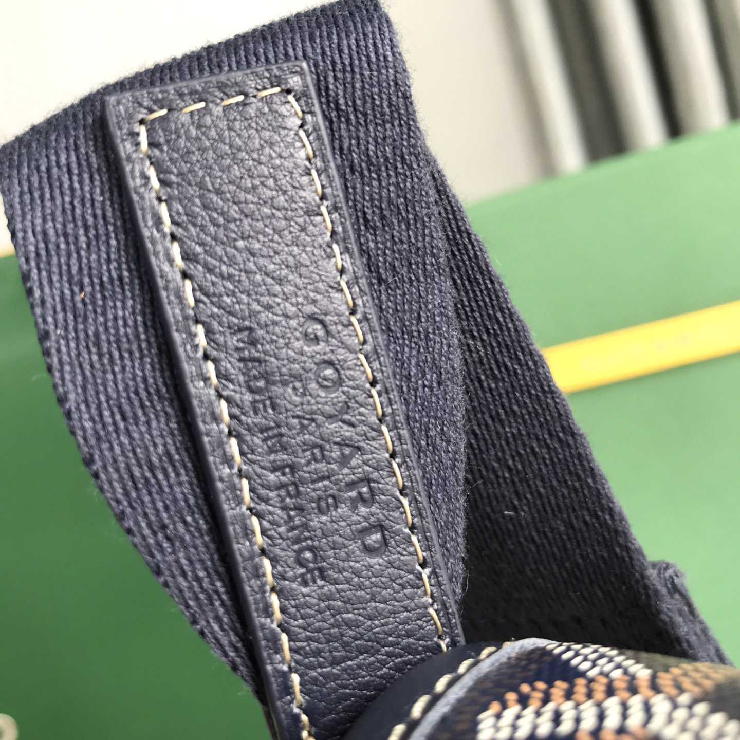 Goyard Messenger Bag - EUR FASHION