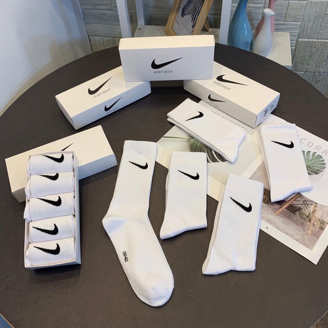 Nike Socks /Box - EUR FASHION