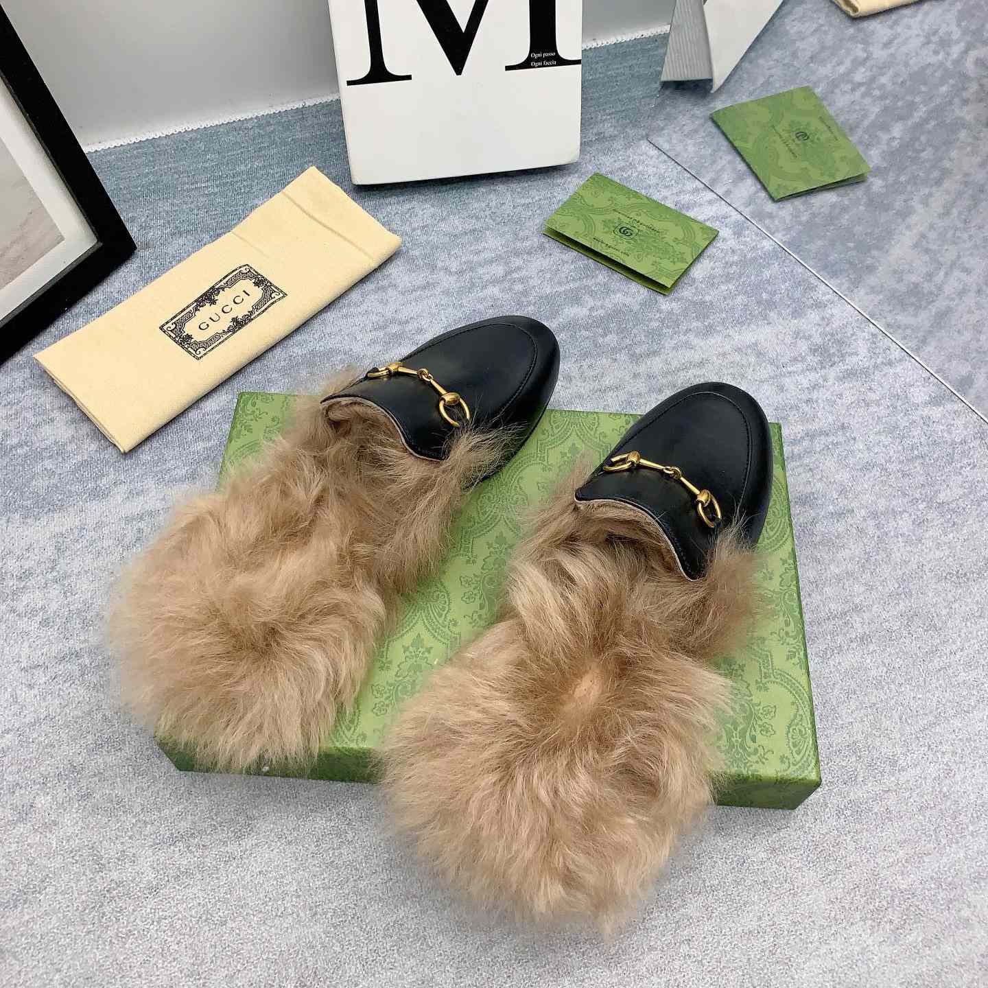 Gucci Fur Loafers - EUR FASHION