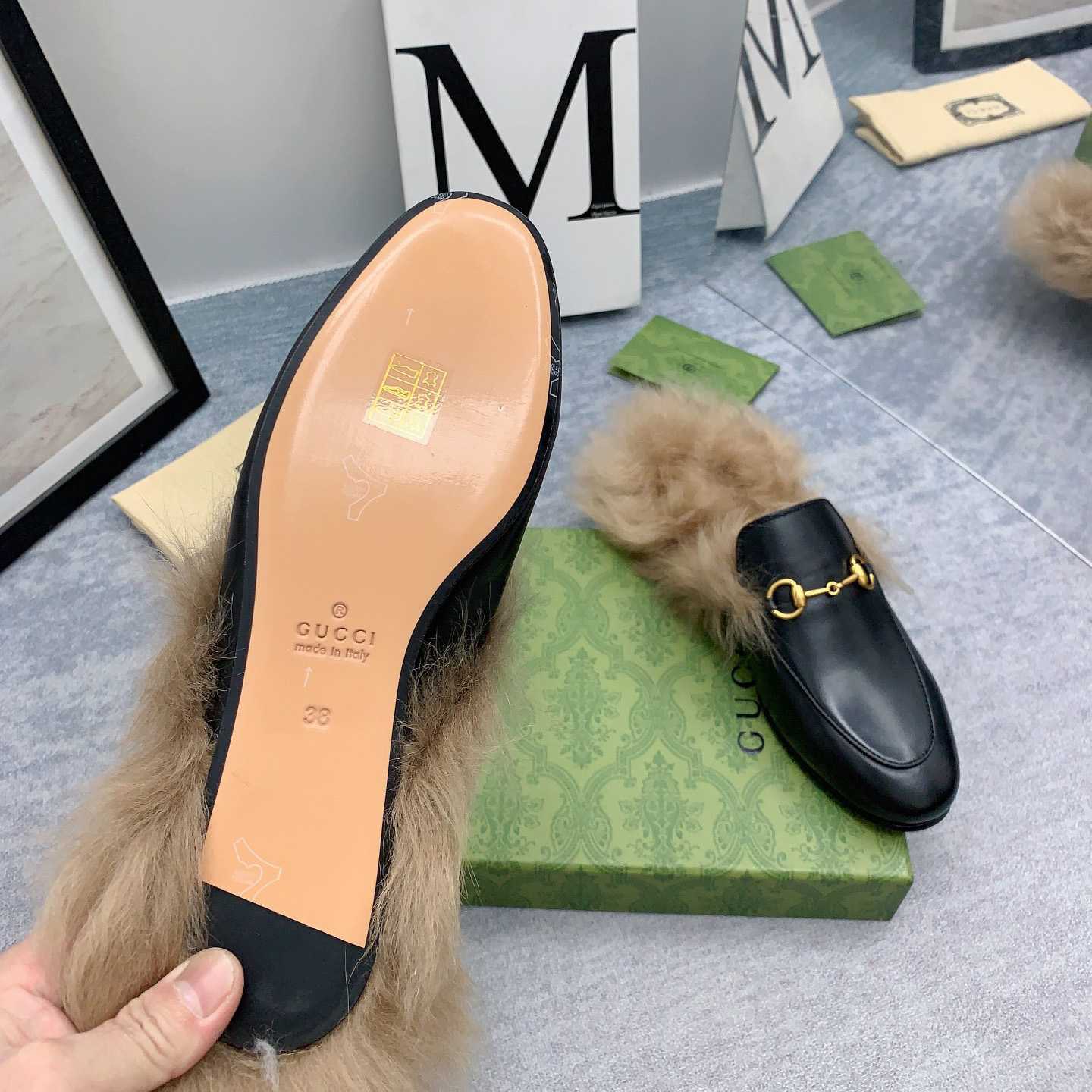 Gucci Fur Loafers - EUR FASHION