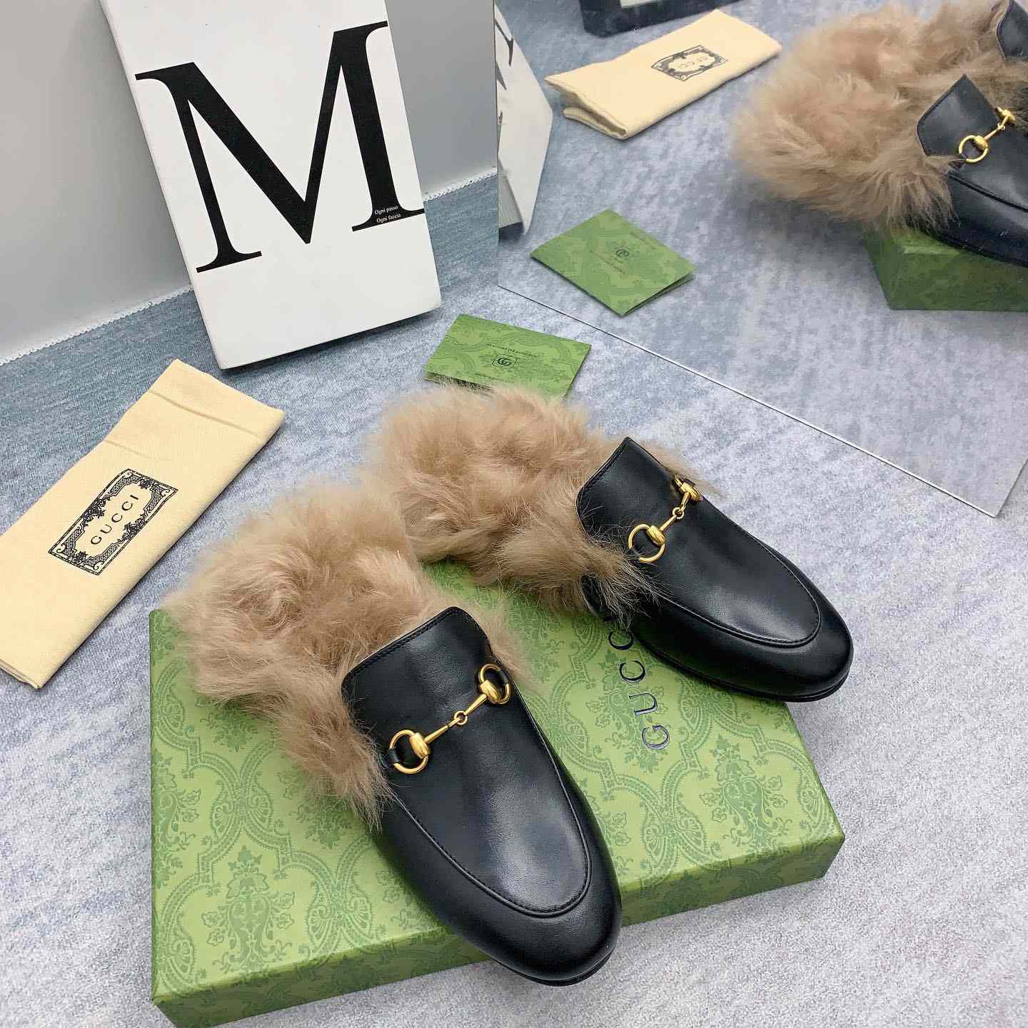 Gucci Fur Loafers - EUR FASHION