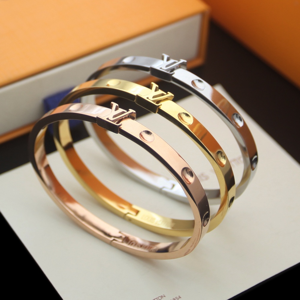 Louis Vuitton Empreinte Bangle - EUR FASHION