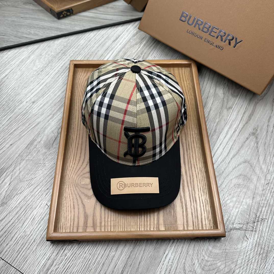 Burberry Baseball Cap - EUR FASHION