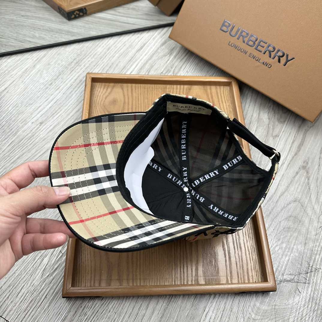 Burberry Baseball Cap - EUR FASHION