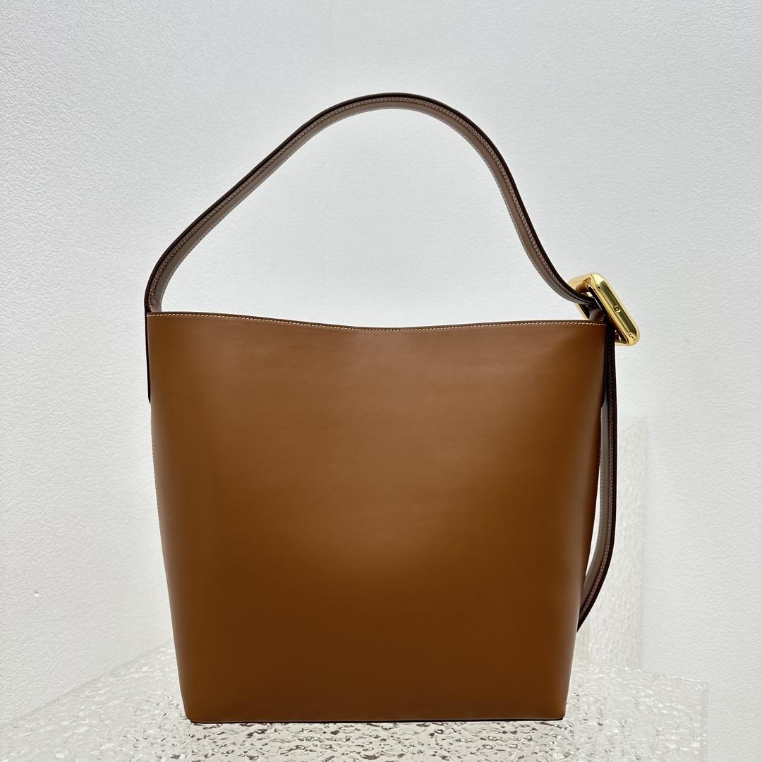 Jacquemus Le Regalo Leather Bucket Bag (30x33x14cm) - EUR FASHION