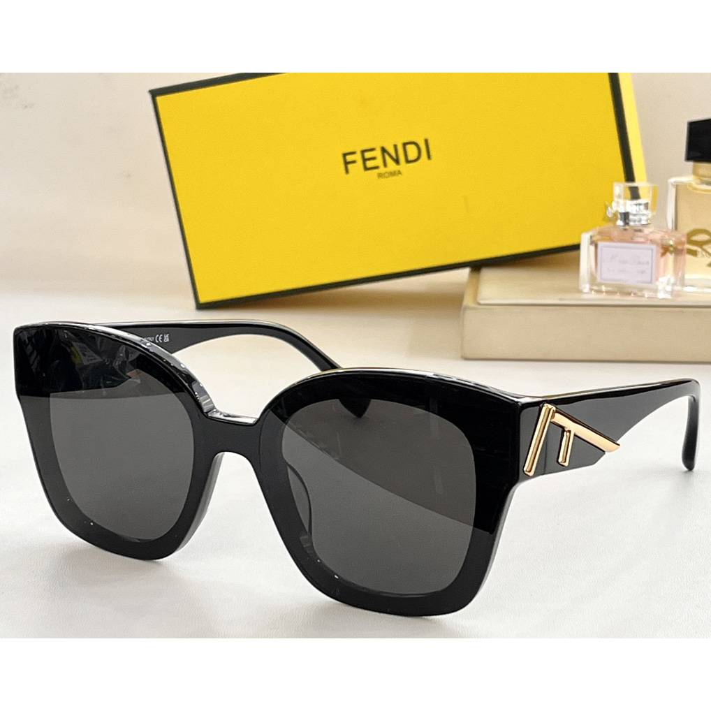 Fendi FE40098I Sunglasses - EUR FASHION