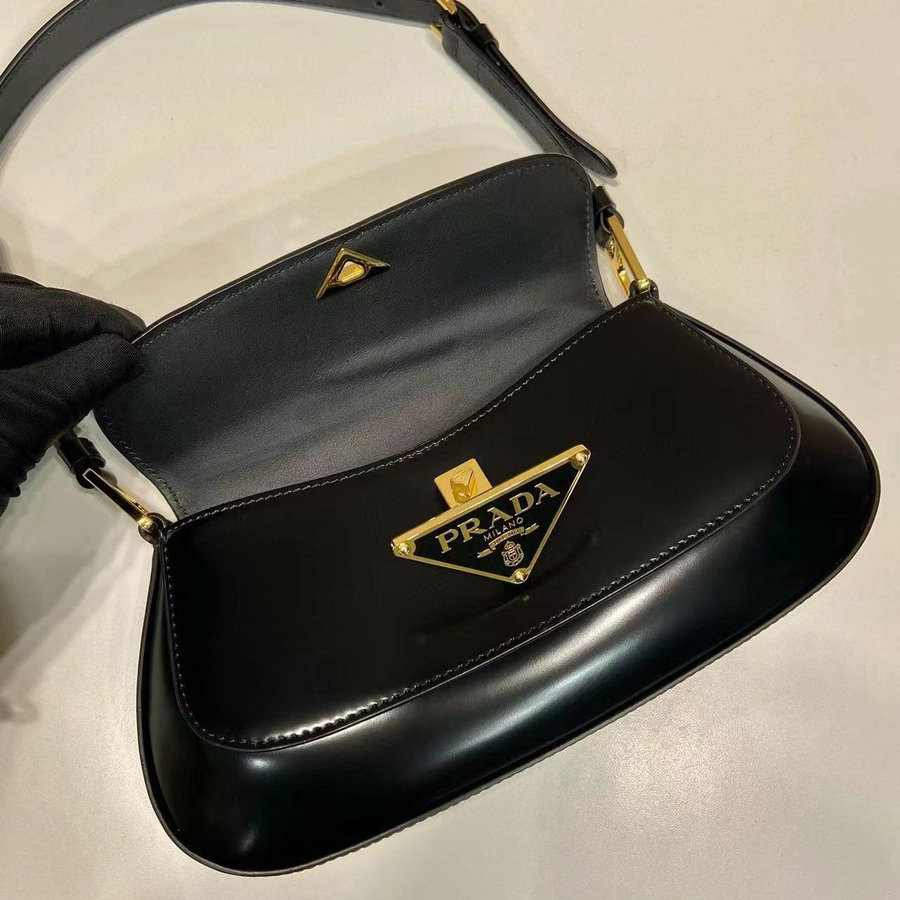 Prada Leather Shoulder Bag  （24x11x4cm） - EUR FASHION