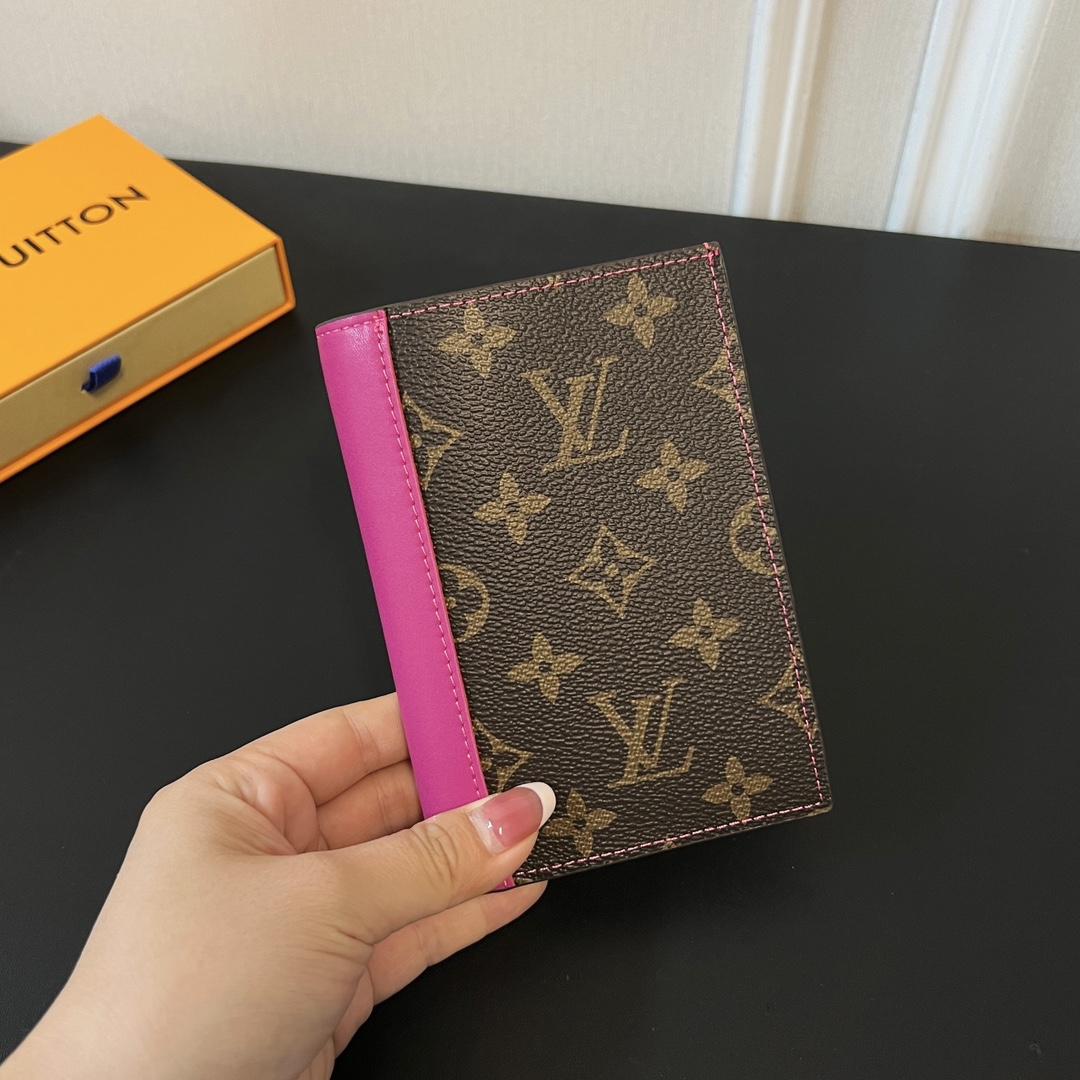 Louis Vuitton Passport Cover   M82866 - EUR FASHION