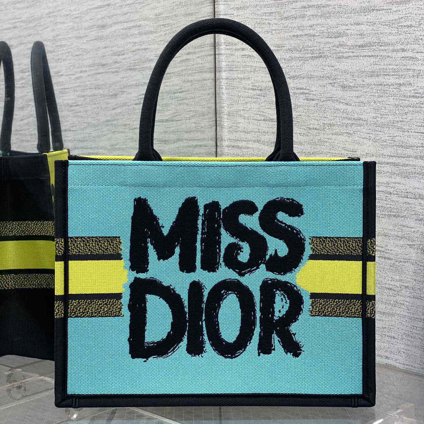 Dior Medium Dior Book Tote - EUR FASHION