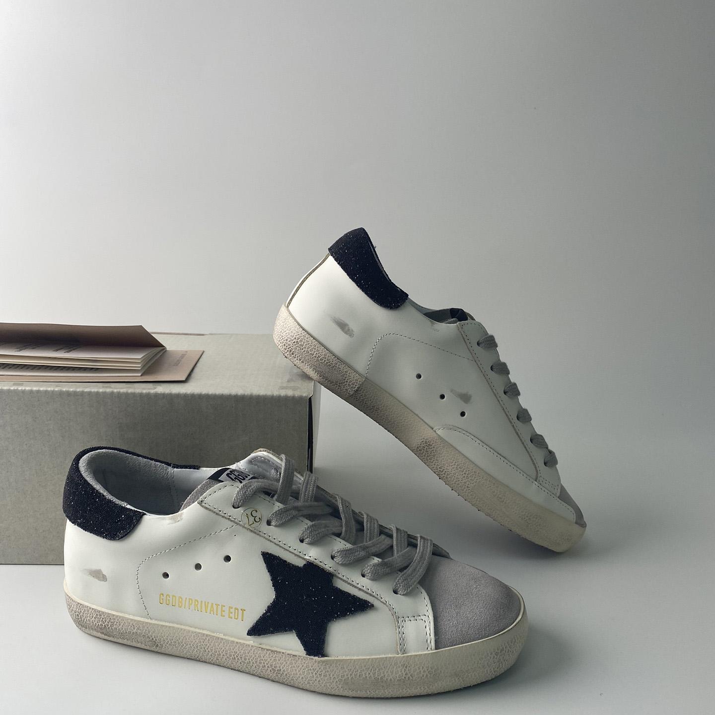 Golden Goose Sneakers - EUR FASHION