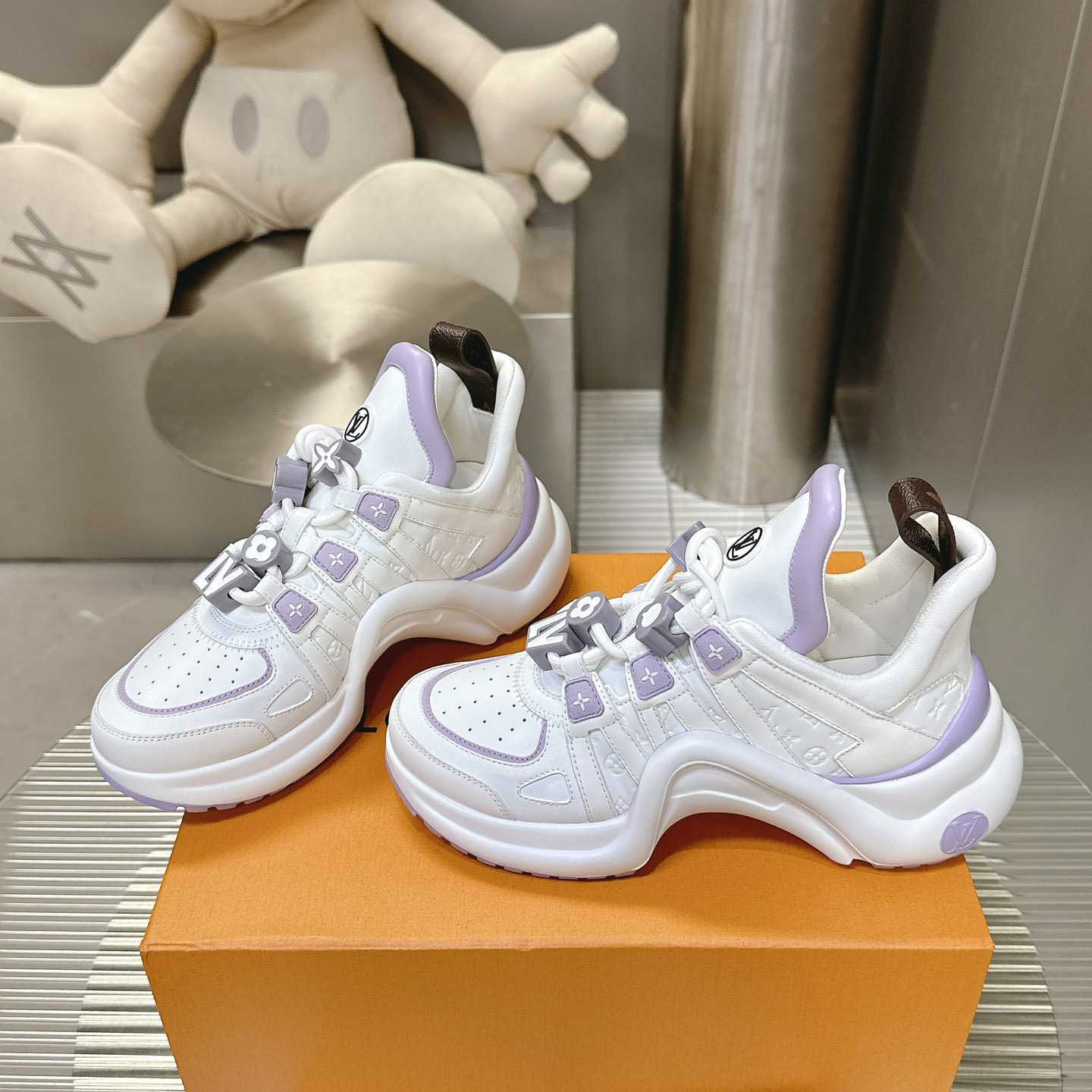 Louis Vuitton LV Archlight Sneaker   1AD296 - EUR FASHION