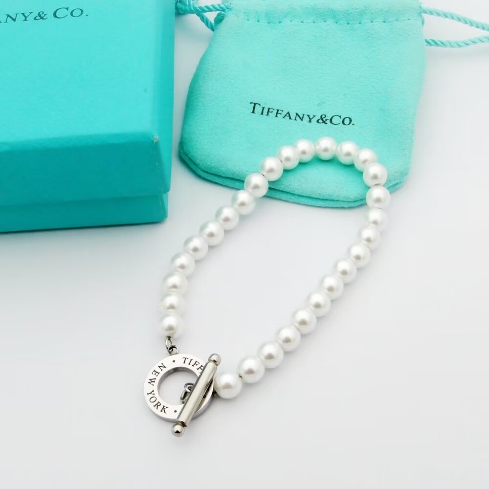 Tiffany & Co. Freshwater Pearl Toggle Bracelet - EUR FASHION