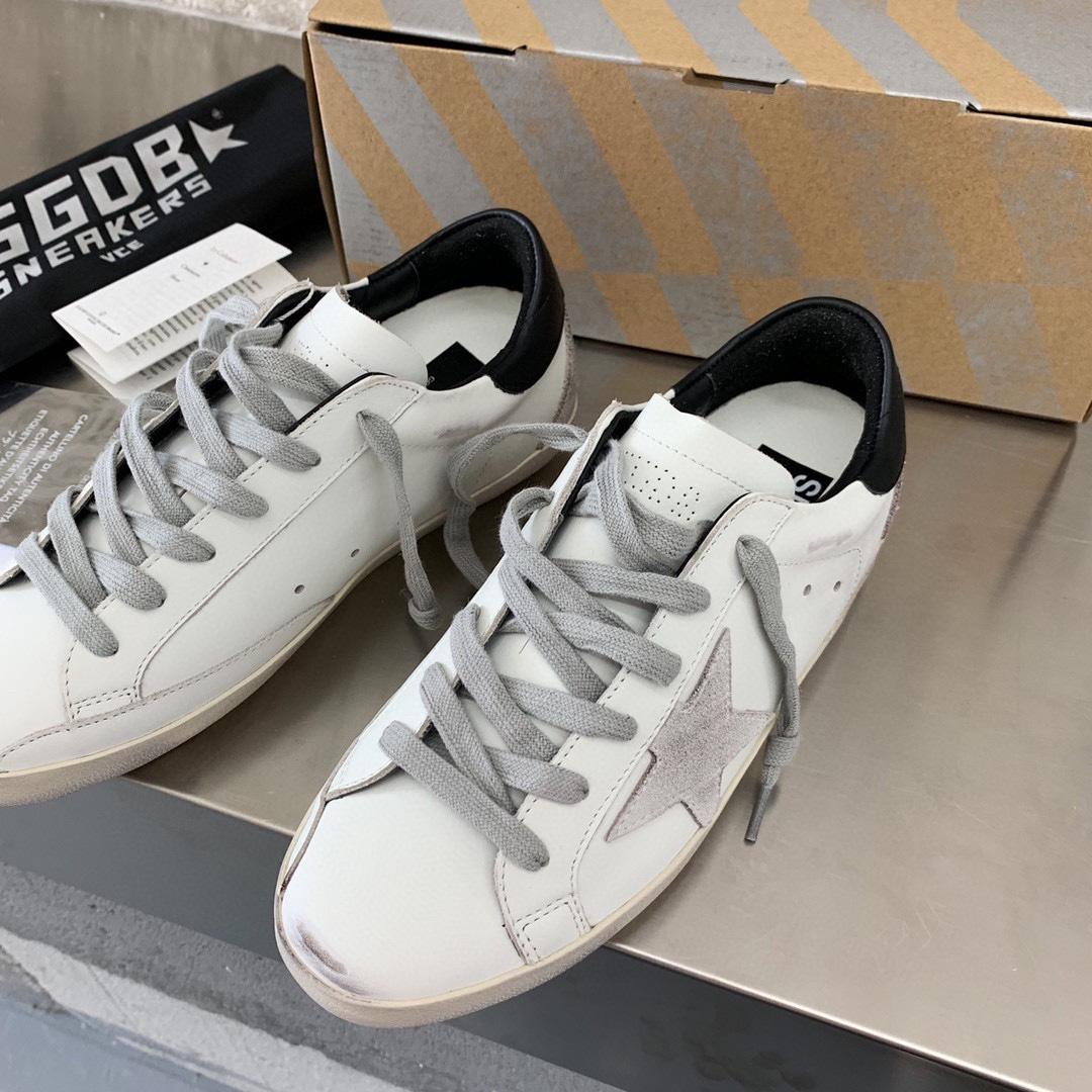 Golden Goose Sneakers - EUR FASHION