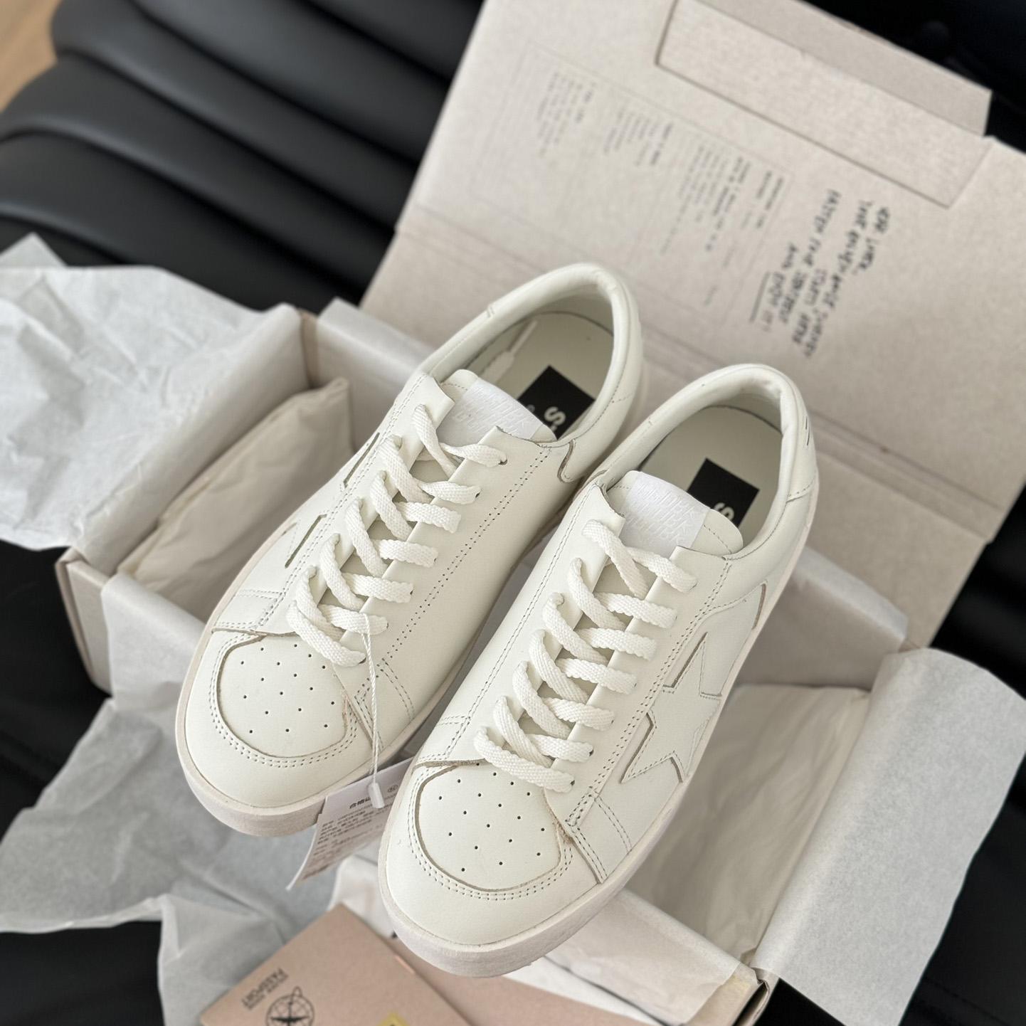 Golden Goose Sneakers - EUR FASHION