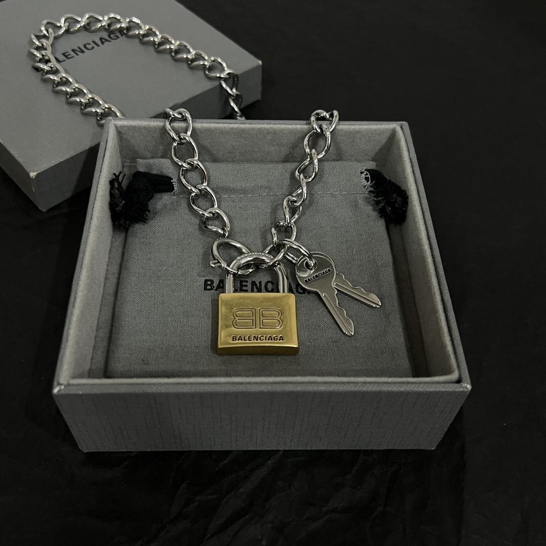 Balenciaga Locker Necklace  - EUR FASHION