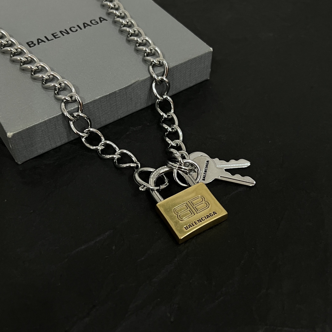 Balenciaga Locker Necklace  - EUR FASHION