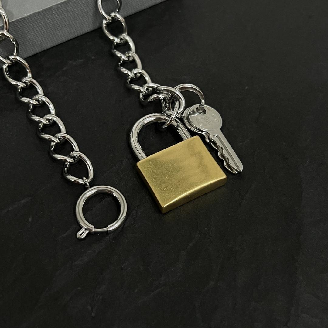 Balenciaga Locker Necklace  - EUR FASHION