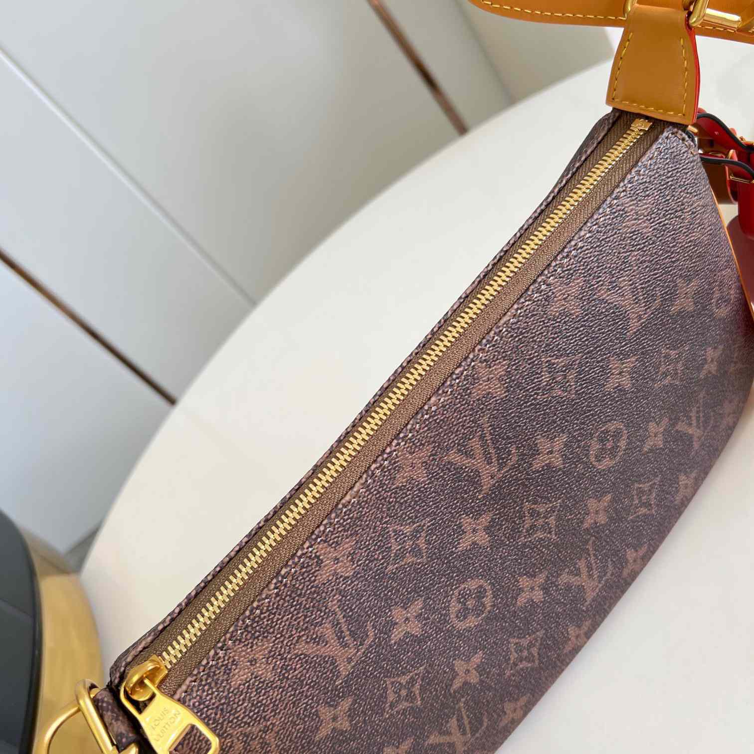 Louis Vuitton Pochette Accessoire XL   M11623 - EUR FASHION