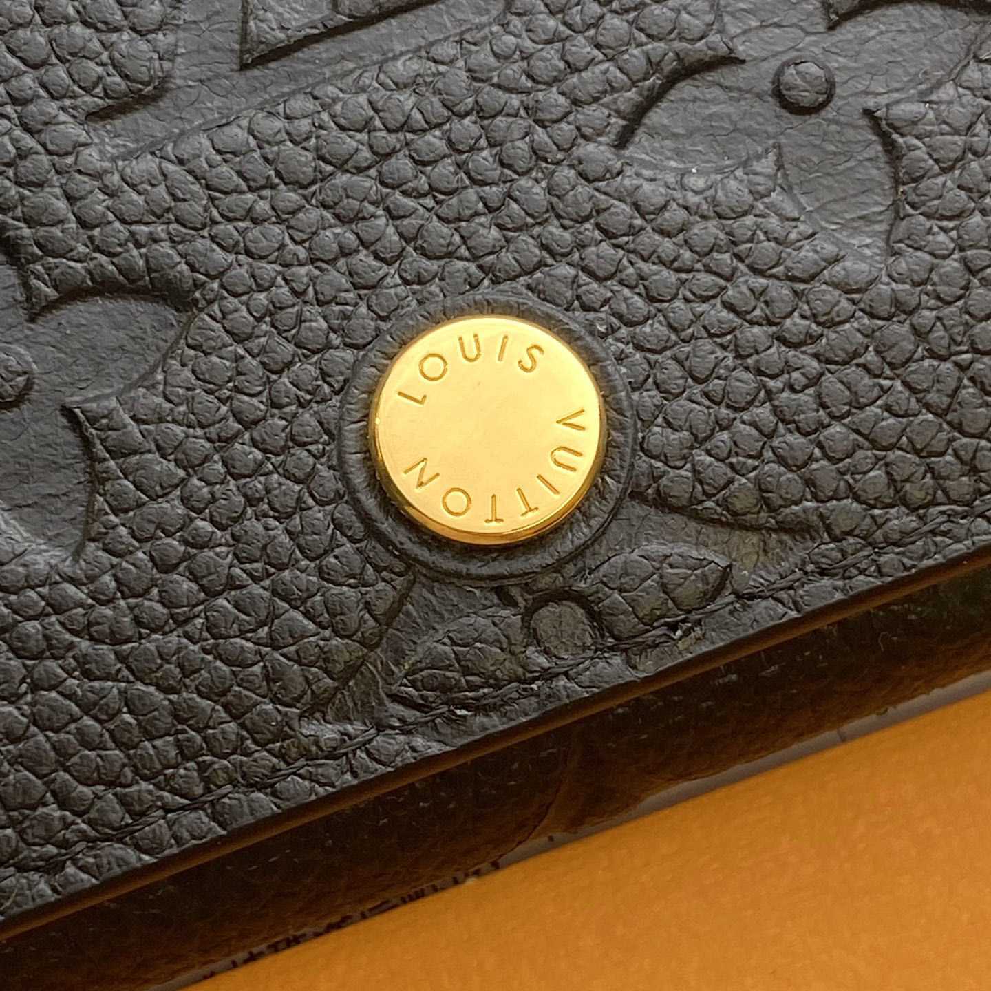 Louis Vuitton Business Card Holder   M58456 - EUR FASHION