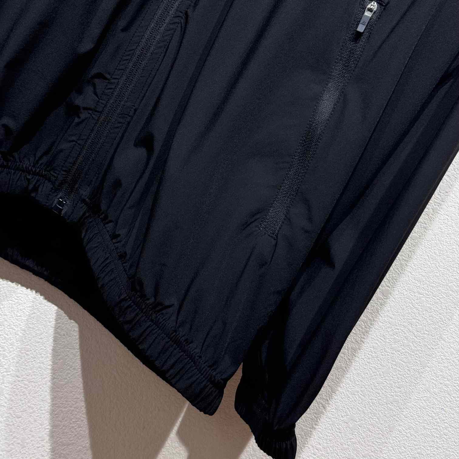 Balenciaga Activewear Windbreaker In Black - EUR FASHION