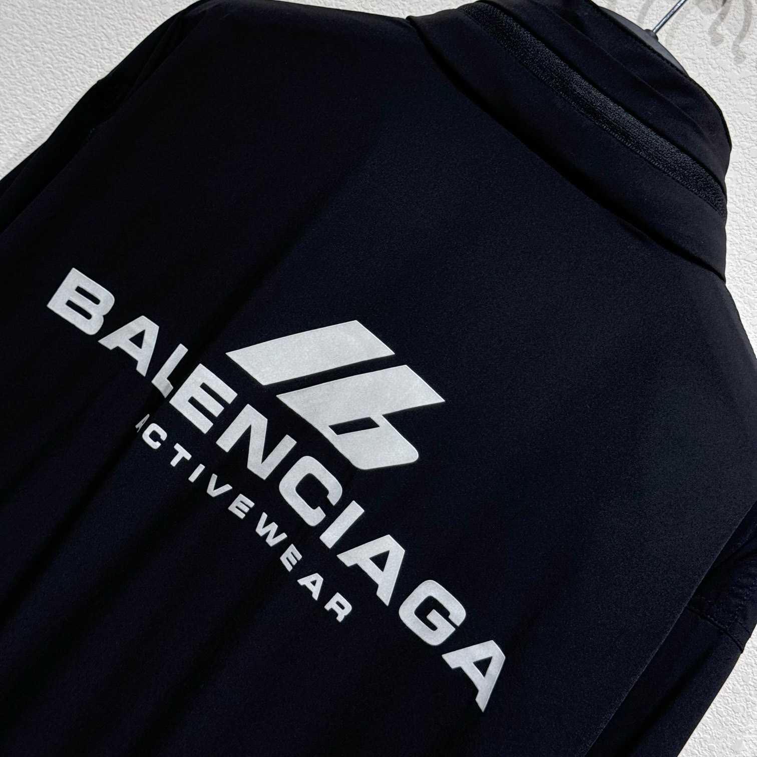 Balenciaga Activewear Windbreaker In Black - EUR FASHION