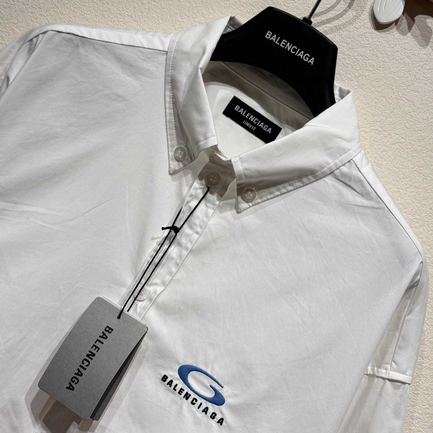 Balenciaga Loop Sports Icon Large Fit Shirt In White - EUR FASHION