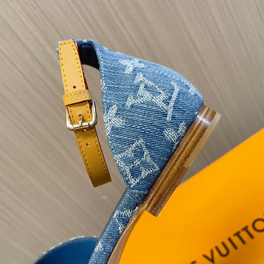 Louis Vuitton Helios Flat Sandal    - EUR FASHION