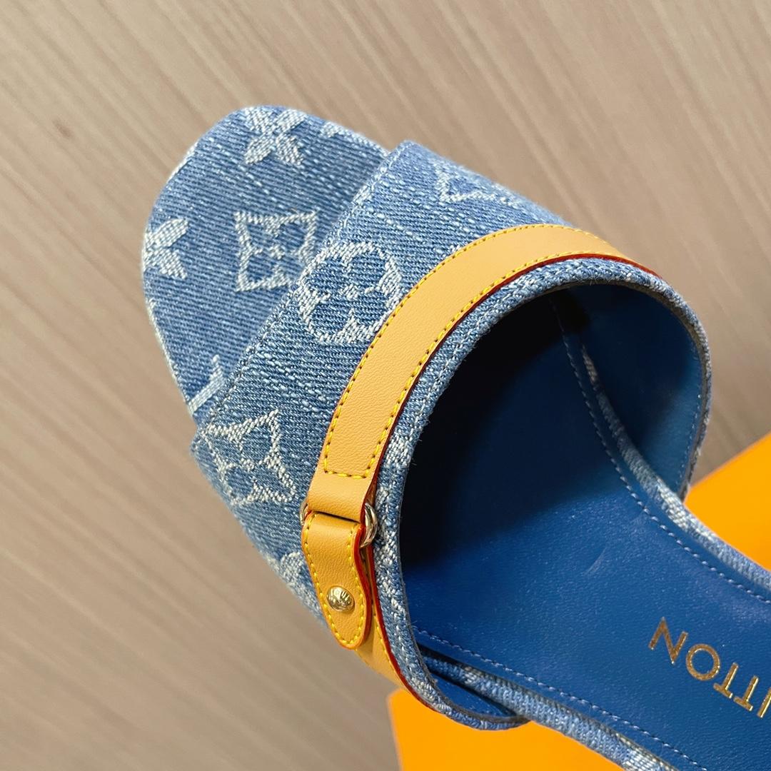 Louis Vuitton Helios Flat Sandal    - EUR FASHION