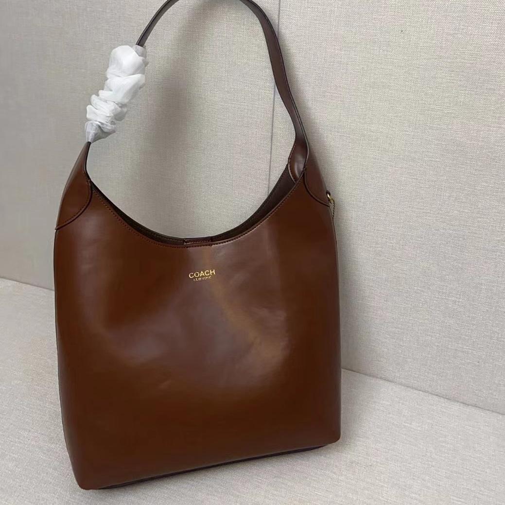 Coach Shoulder Bag  - EUR FASHION