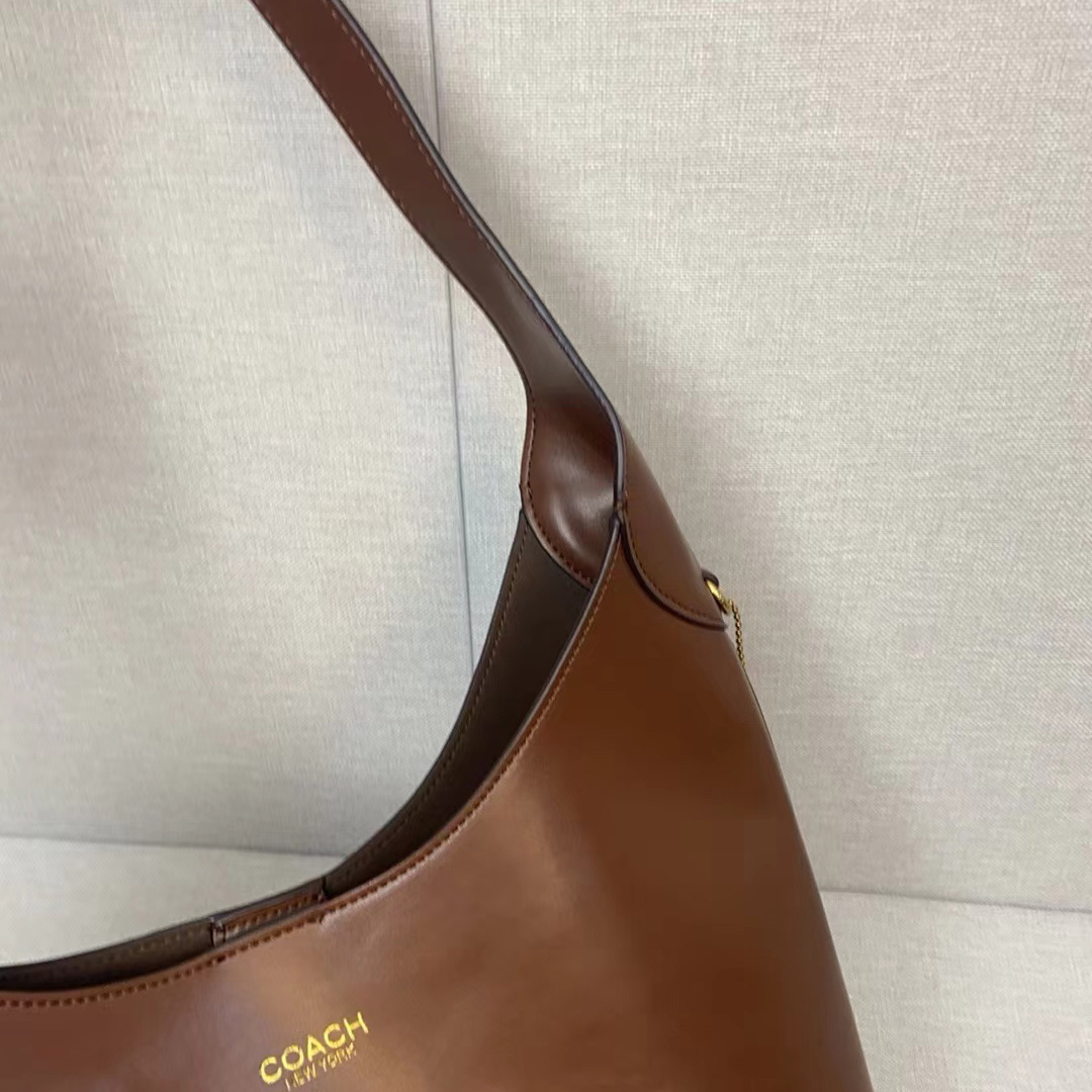 Coach Shoulder Bag  - EUR FASHION