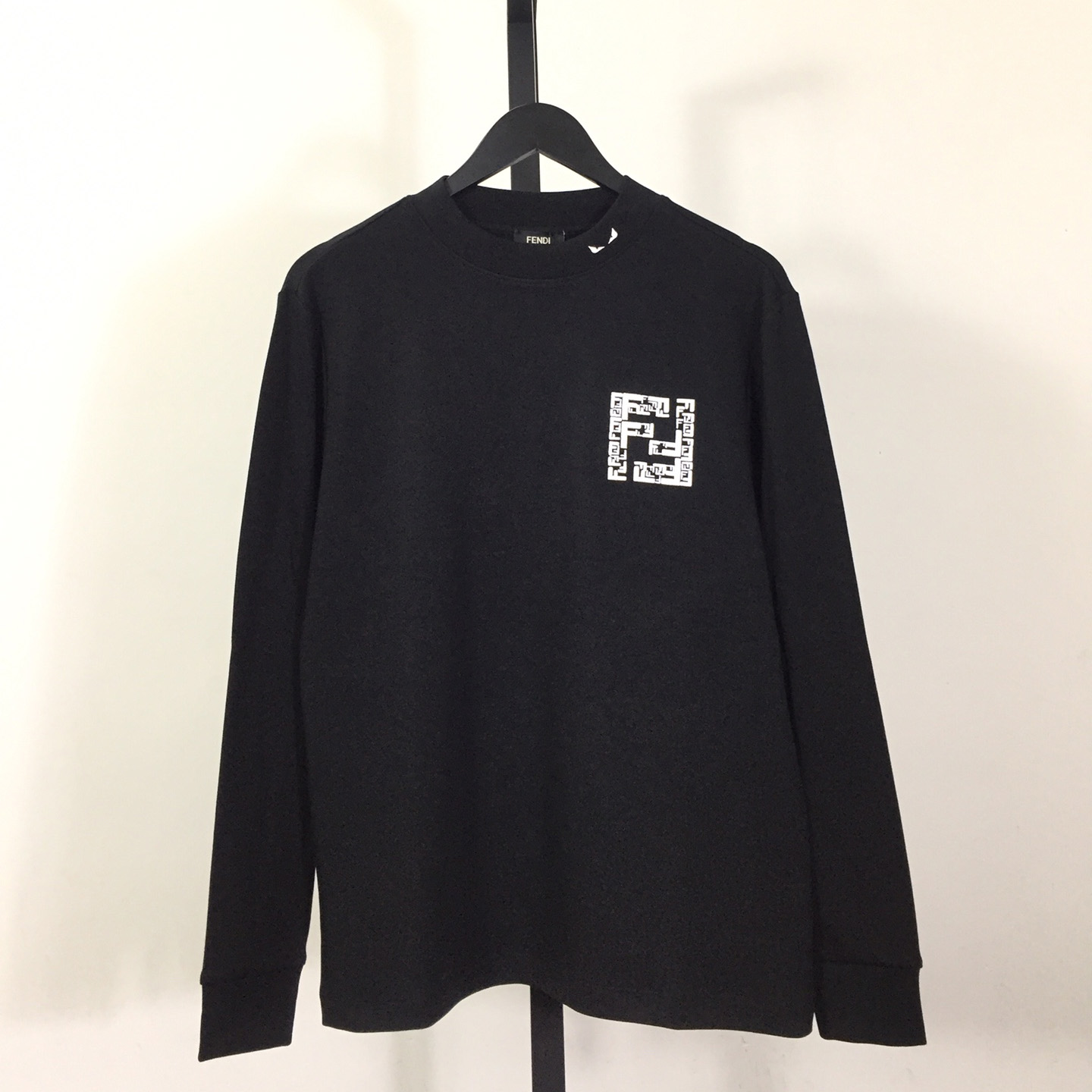 Fendi Long Sleeves - EUR FASHION