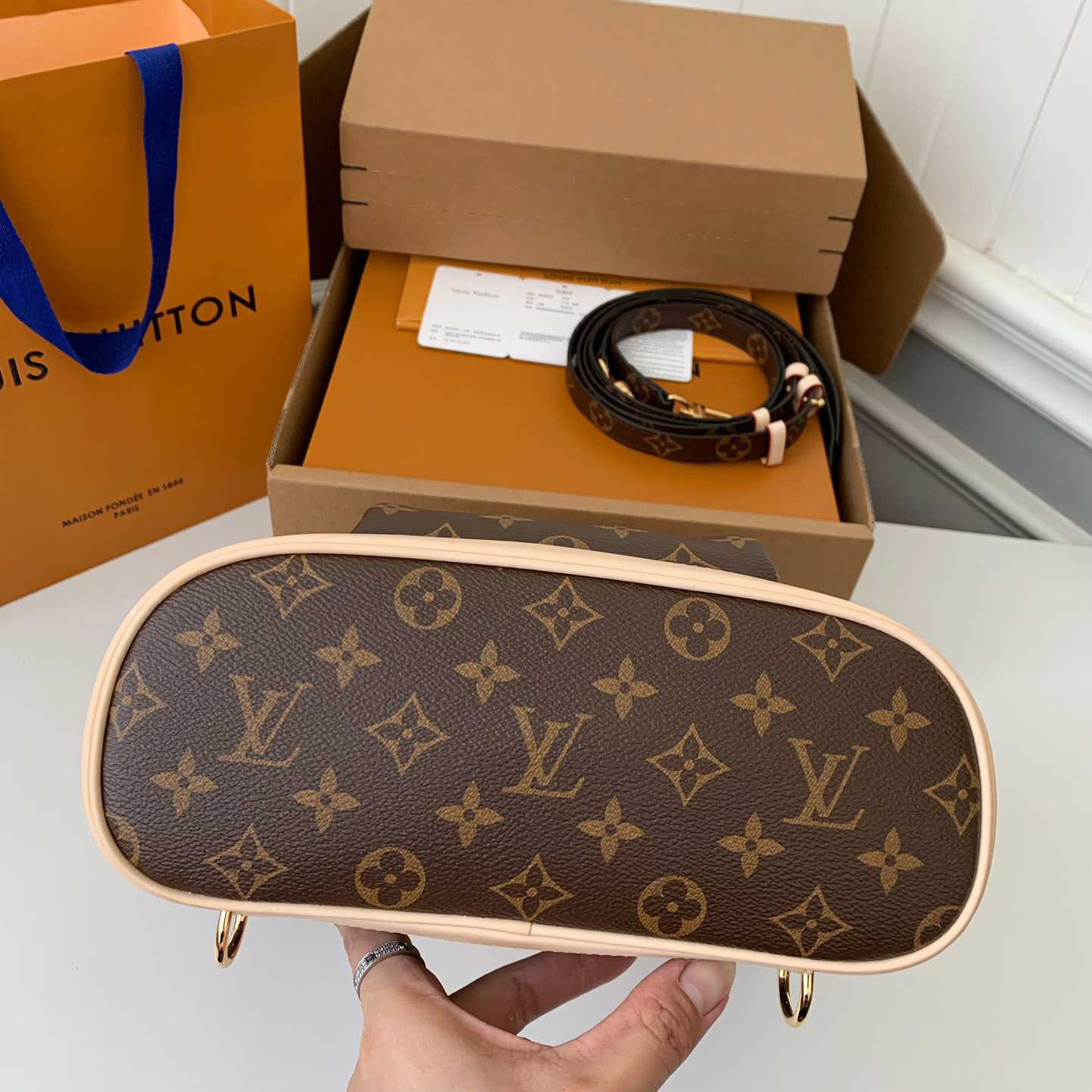 Louis Vuitton Montsouris PM   M11198 - EUR FASHION