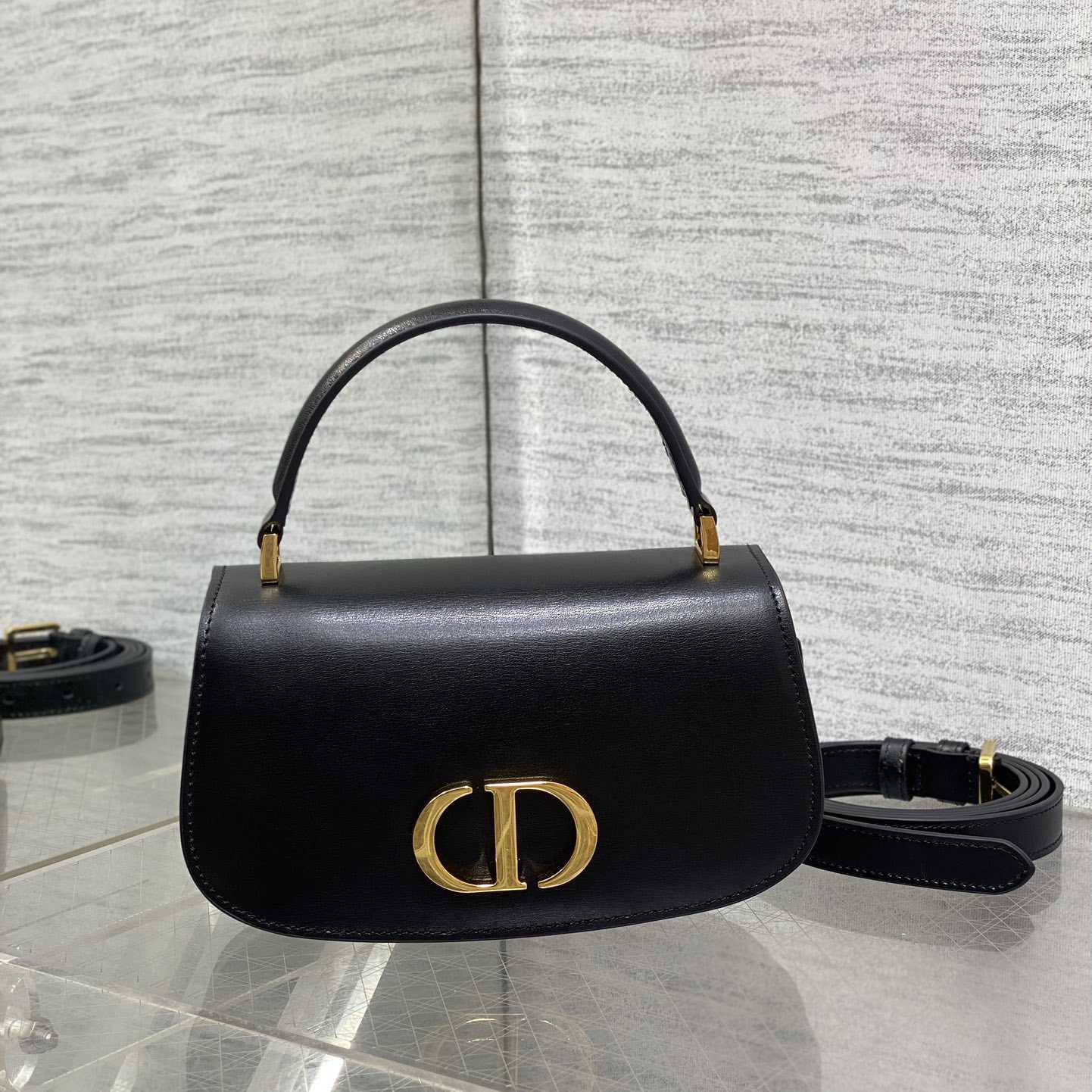 Dior Small 30 Montaigne Avenue Top Handle Bag - EUR FASHION