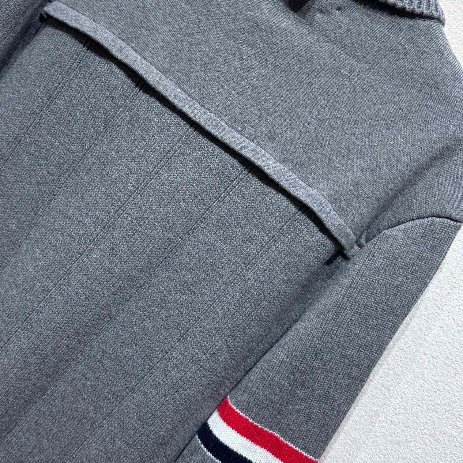 Thom Browne Single-breasted Button-fastening Coat - EUR FASHION