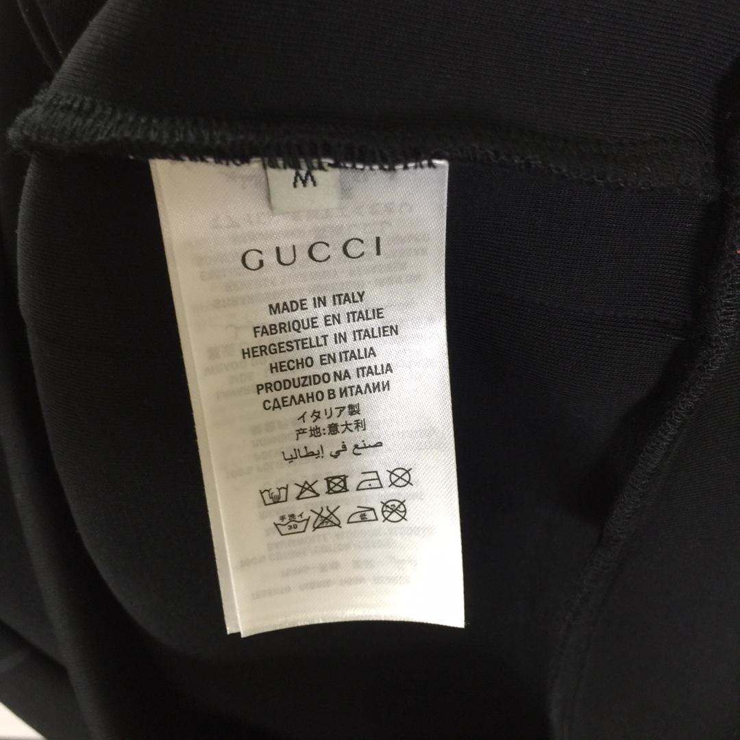 Gucci Tracksuit  - EUR FASHION