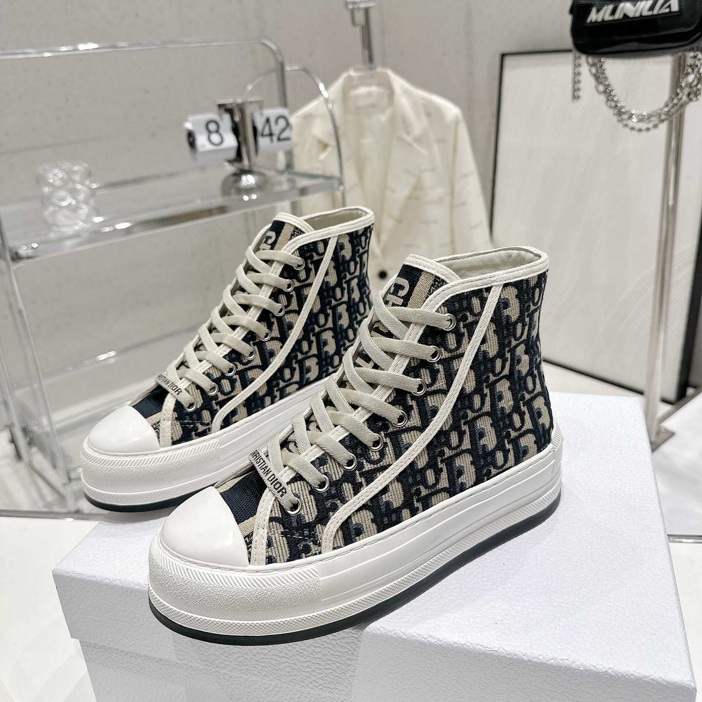 Dior Walk'n'Dior Platform Sneaker - EUR FASHION