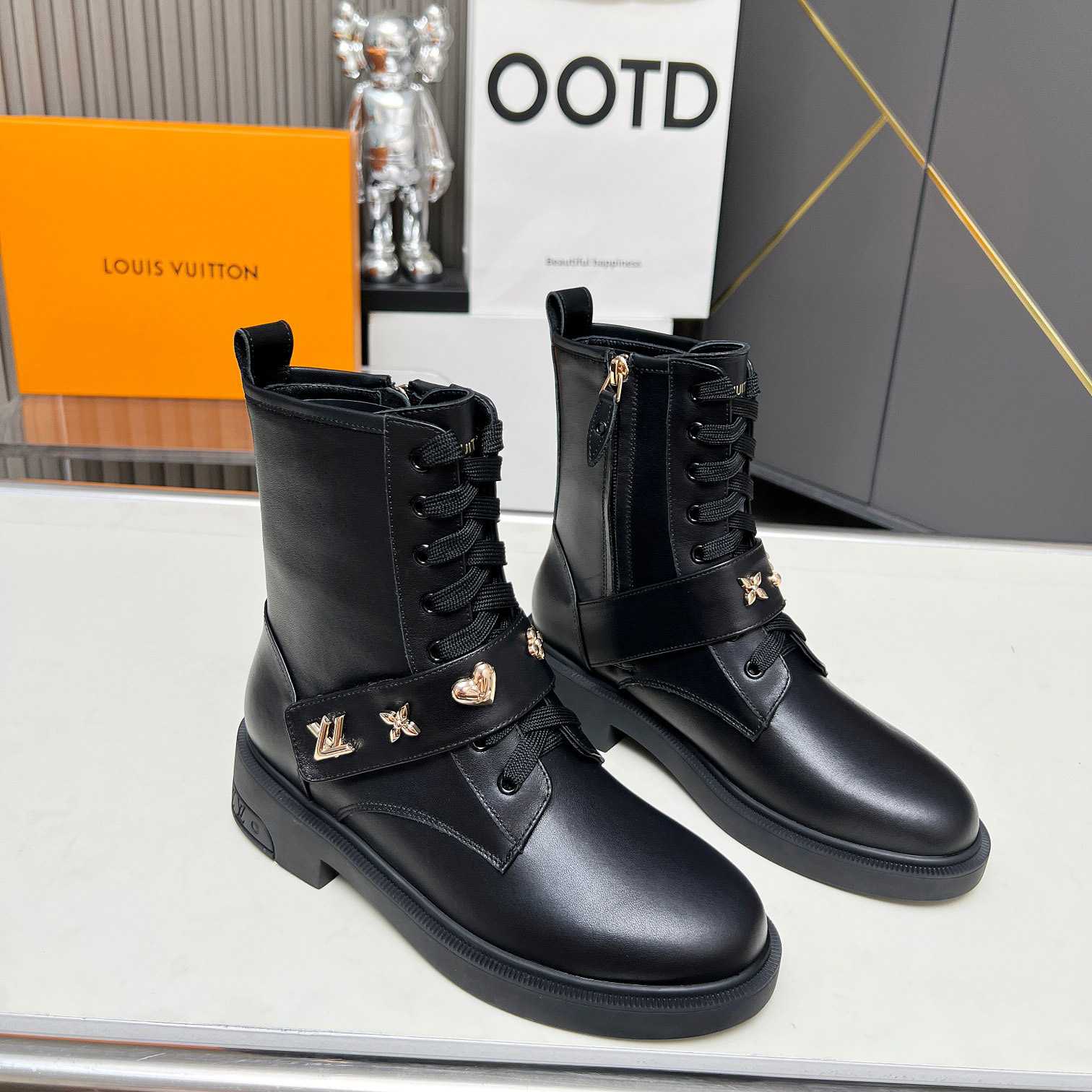 Louis Vuitton Citizen Flat Ranger Boot   - EUR FASHION