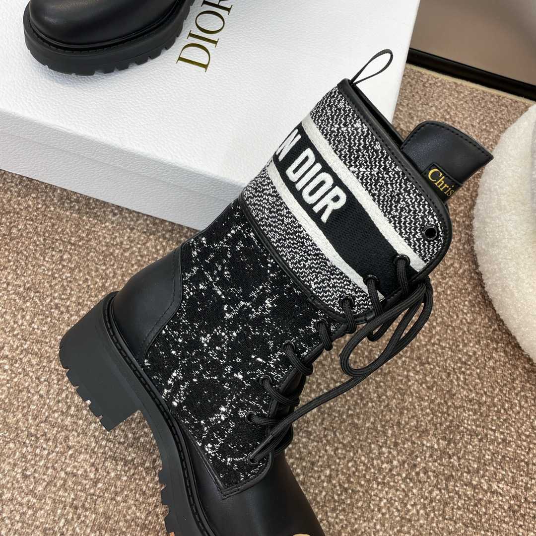 Dior D-Major Ankle Boot   - EUR FASHION