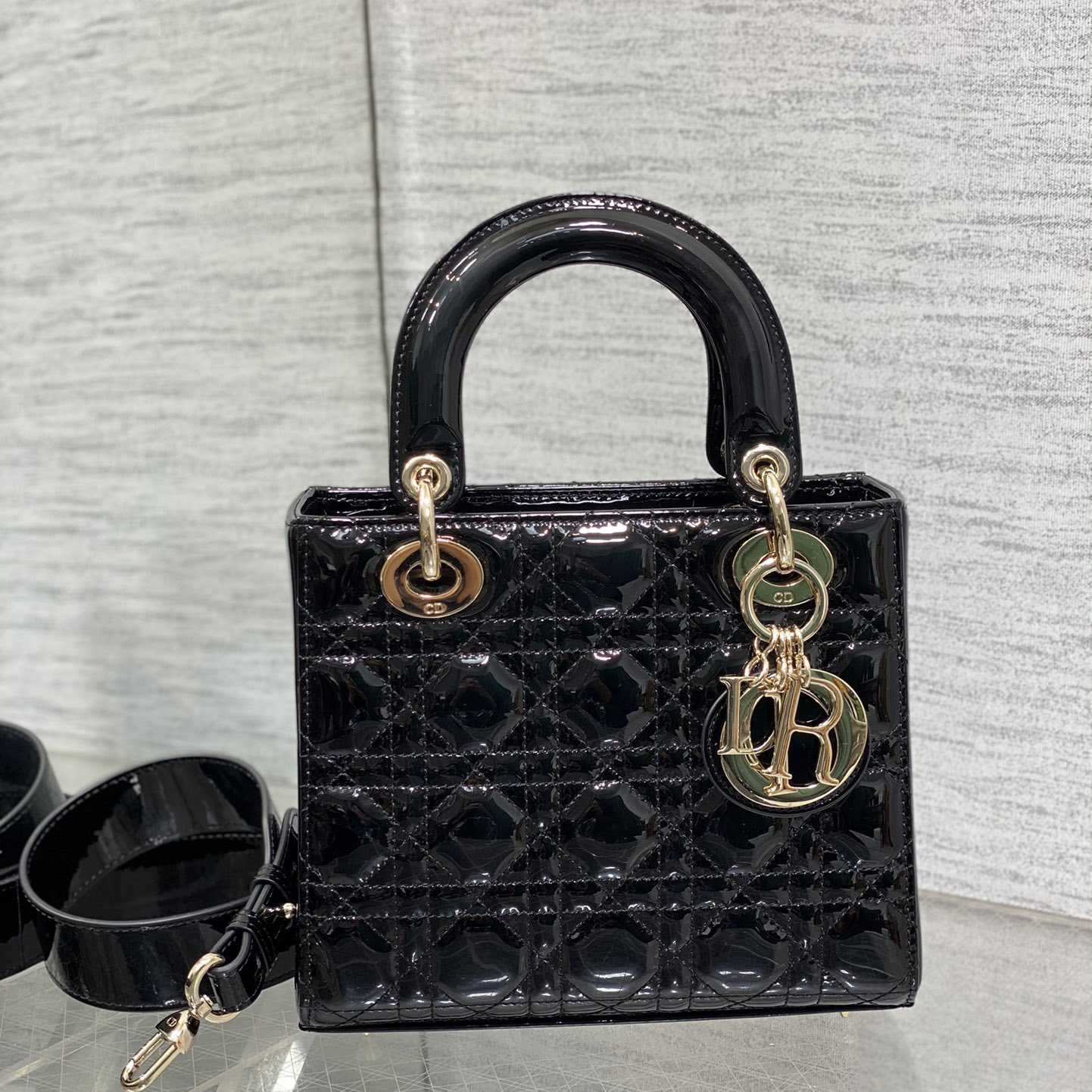 Dior  Lady Dior Bag  20m - EUR FASHION